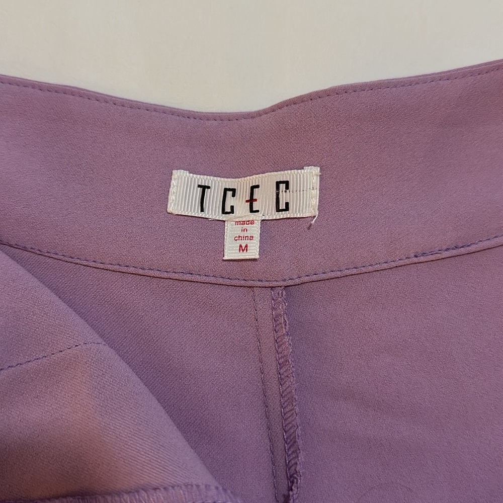 NWOT TCEC Boutique Purple Flowy Shorts in Lilac Size M - Picture 6 of 7